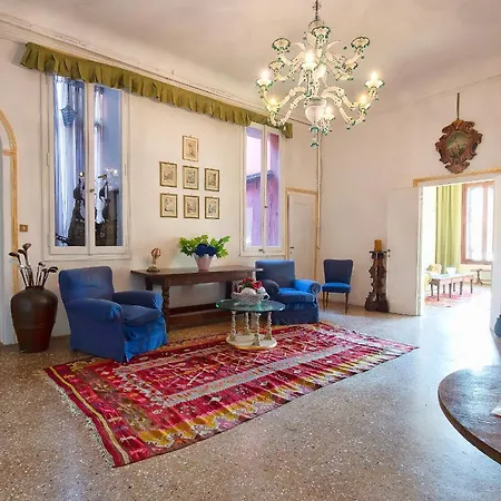 דירה Palazzo Dona Formosa ונציה